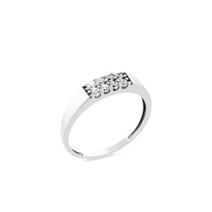 Серебряное кольцо с белыми фианитами  1526